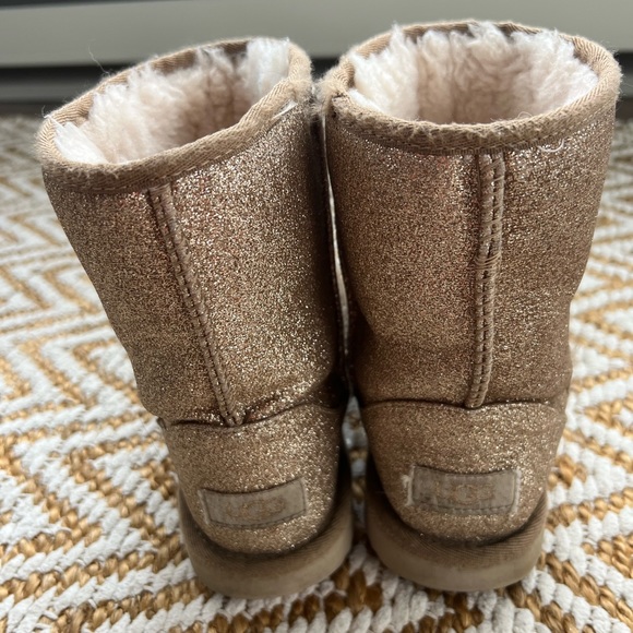 Ugg Girls Classic Gold Glitter Boot, Size 2 - Picture 2 of 4